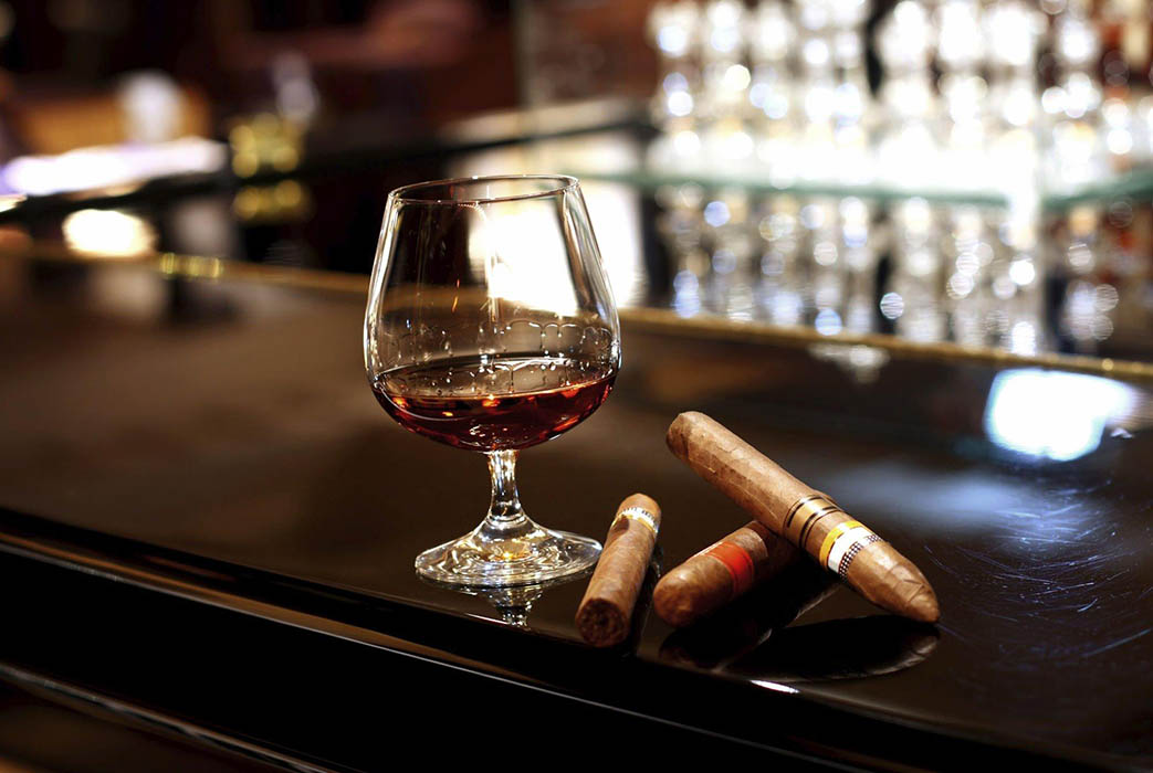 Mobile Cigar Bars